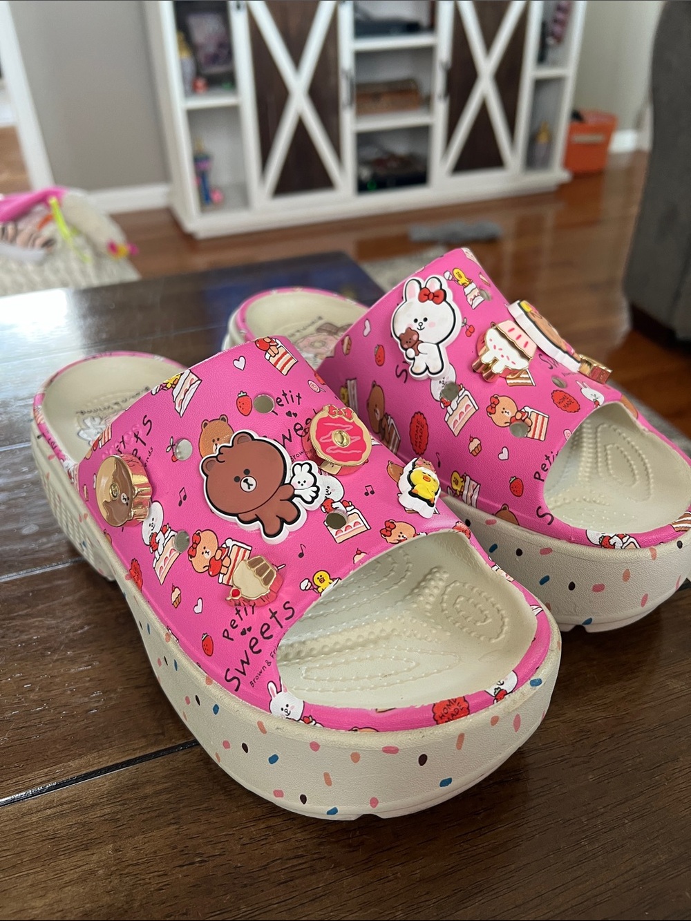 Pink Character plataform Sandals - Picture 2 of 12